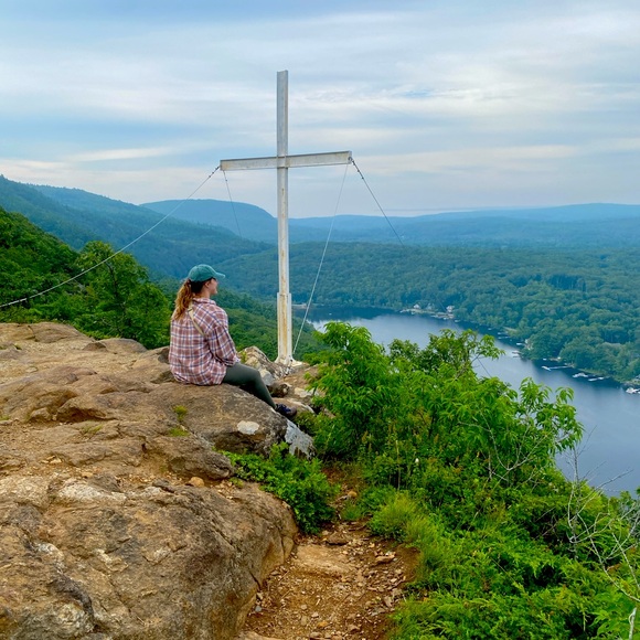 Meet your Posher, Brittany - Picture 1 of 1